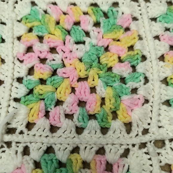 VTG Handmade Baby Square Blanket Verigated Pastel Trimmed Edges - Picture 3 of 4